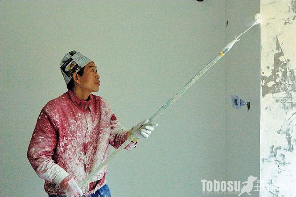 �f���������≦���¡��ω����r�����ω�����ʩ��