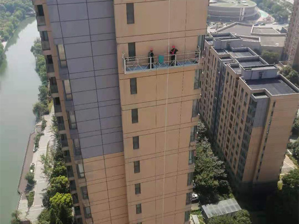 �f������